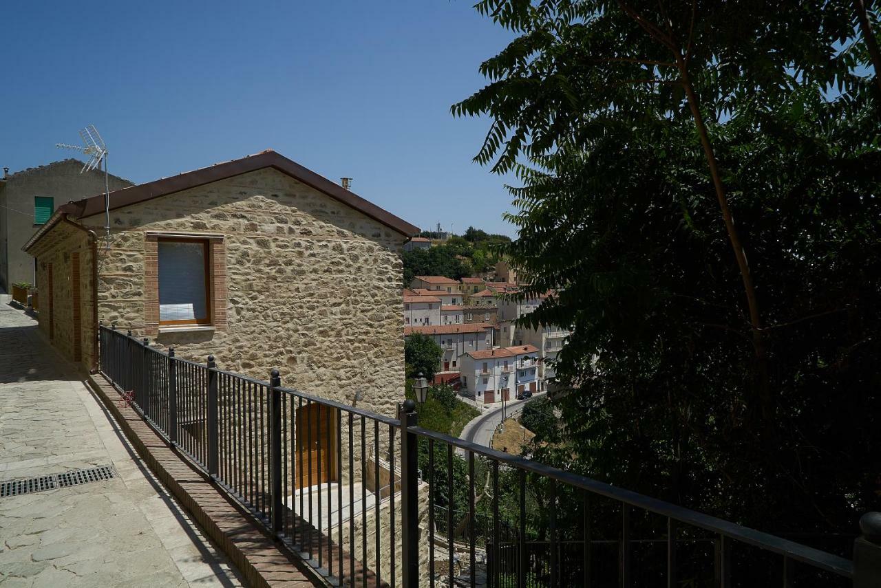 Le Radici Delle Nuvole Hotel Cairano Exterior foto